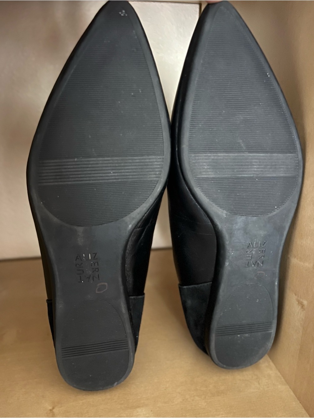 Naturalizer Rayna Black Leather & Suede Pointed Toe Flats - Size 9W/39 - Picture 8 of 9